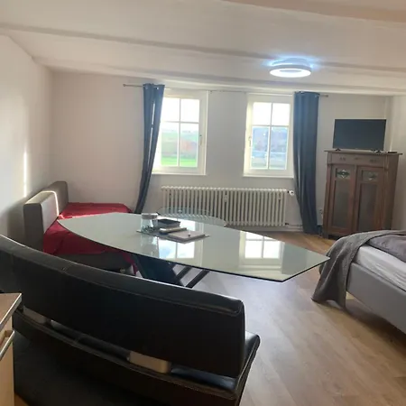 Fuer Gruppen Und Familien - Modern Und Fachwerk - Auf Einer Etage Mit 5 Schlafzimmern, 2 Baedern, Wohnzimmer, Parkplaetzen Wolfhagen