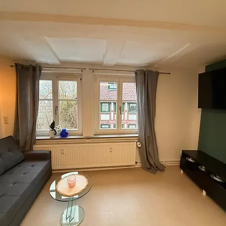Apartment Für Gruppen Und Familien - Modern Und Fachwerk - Auf Einer Etage Mit 5 Schlafzimmern, 2 Bädern, Wohnzimmer, Parkplätzen
