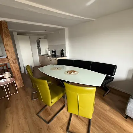 Apartmán Fuer Gruppen Und Familien -2 Mit 5 Schlafzimmern, 2 Baedern, Grossem Wohnzimmer, Parkplaetzen