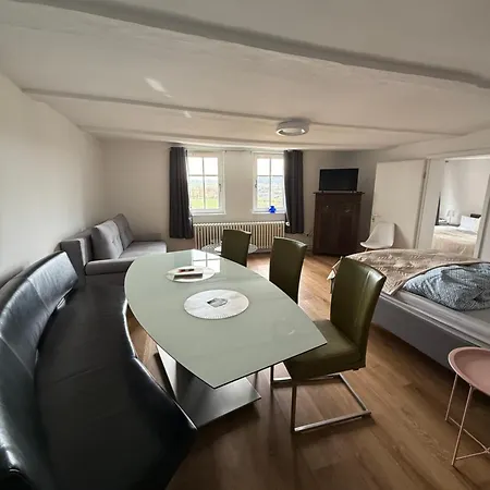 Fuer Gruppen Und Familien -2 Mit 5 Schlafzimmern, 2 Baedern, Grossem Wohnzimmer, Parkplaetzen