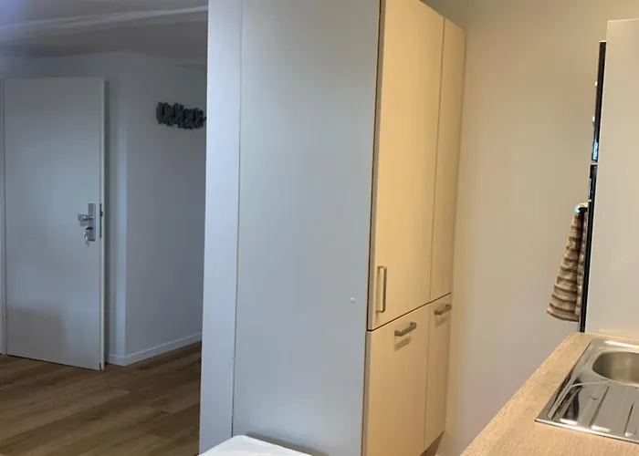 Für Gruppen Und Familien - Modern Und Fachwerk - Auf Einer Etage Mit 5 Schlafzimmern, 2 Bädern, Wohnzimmer, Parkplätzen Apartment