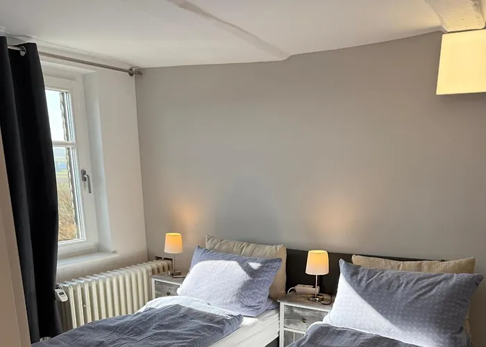 Für Gruppen Und Familien - Modern Und Fachwerk - Auf Einer Etage Mit 5 Schlafzimmern, 2 Bädern, Wohnzimmer, Parkplätzen