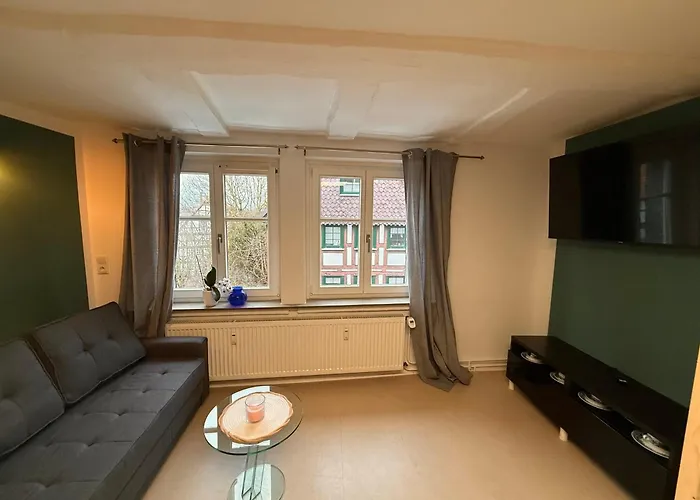 Apartment Für Gruppen Und Familien - Modern Und Fachwerk - Auf Einer Etage Mit 5 Schlafzimmern, 2 Bädern, Wohnzimmer, Parkplätzen